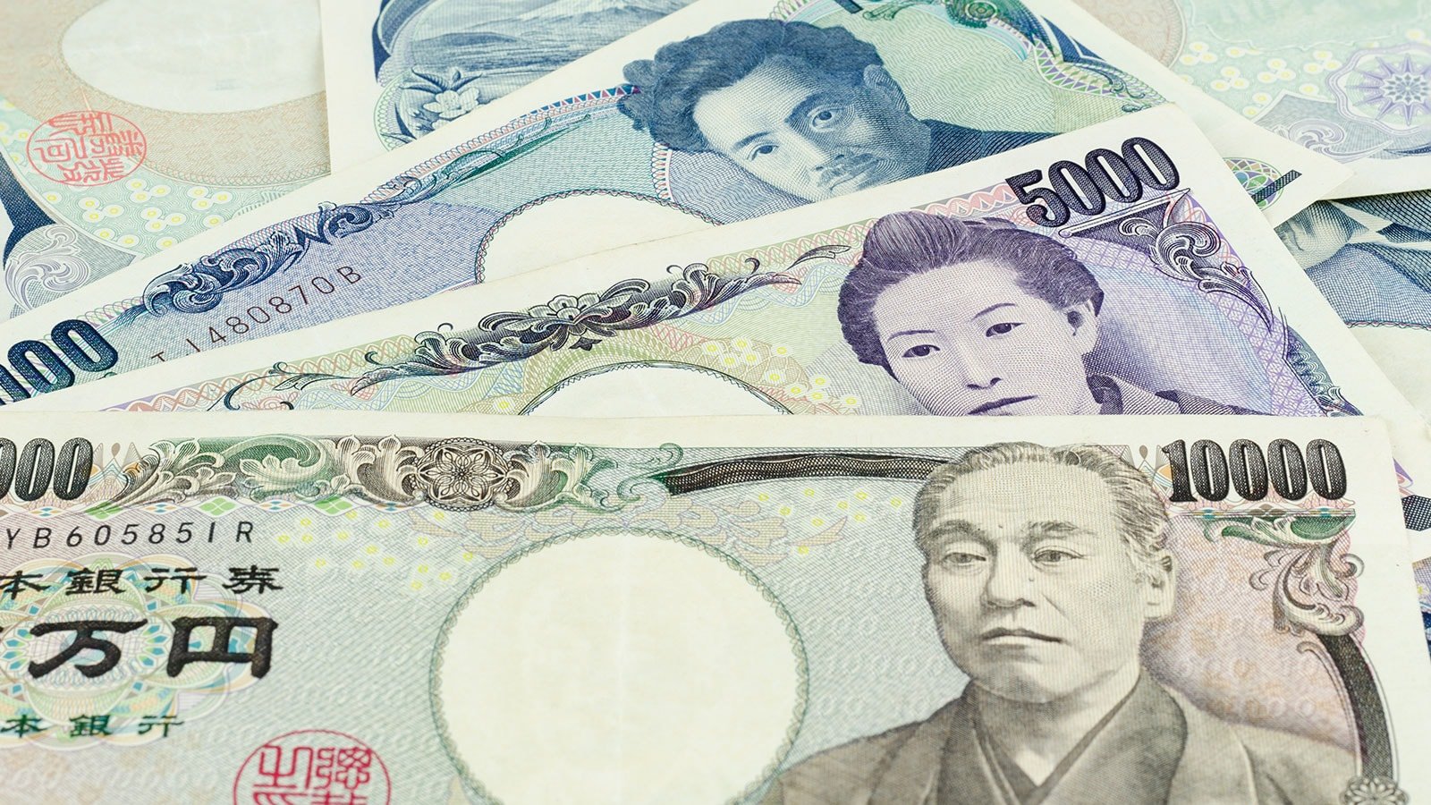 شرحِ سود کے  فرق اور ایران کشیدگی کے بیچ ڈالر، ین پر حاوی؛ USDJPY کی نظریں 160 پر
